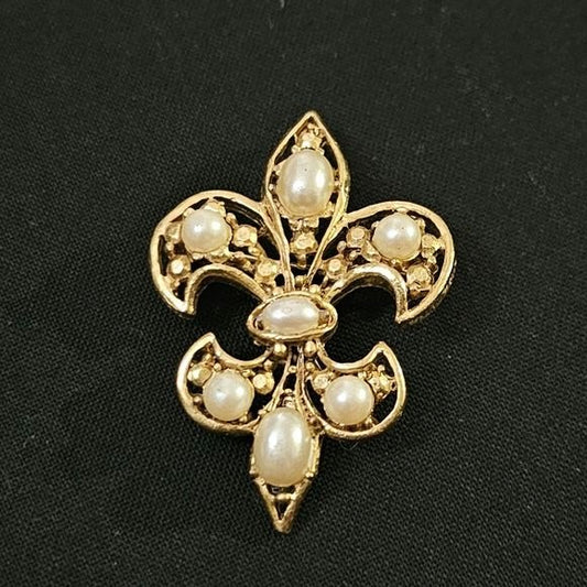 Vintage M. Jent Jewelry Fleur-de-lis Brooch Faux Pearl Gold Tone 1.5"x2"